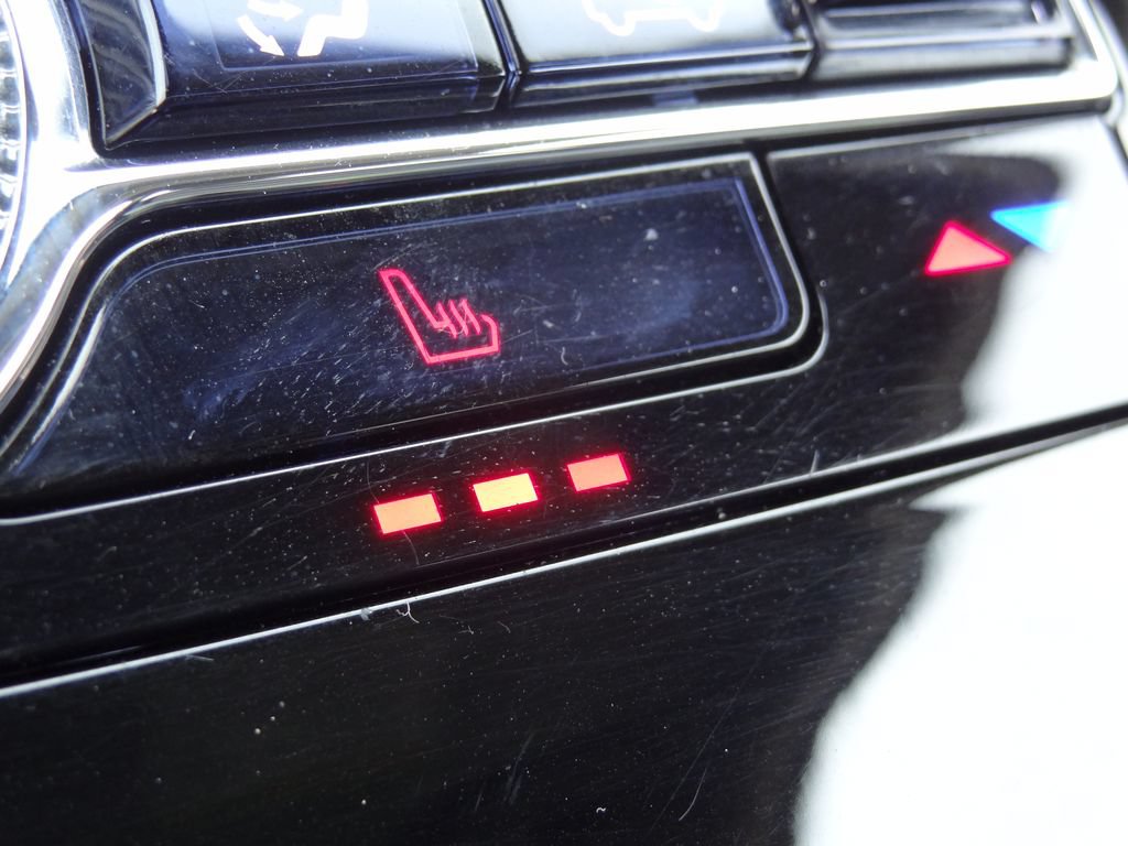 Certified 2020 Lincoln Corsair FWD image 26