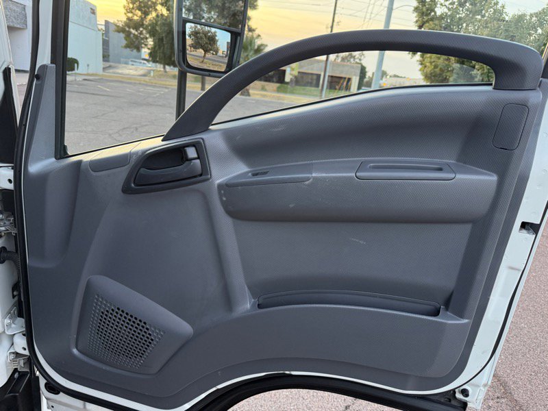 Used 2023 Isuzu NPR image 24