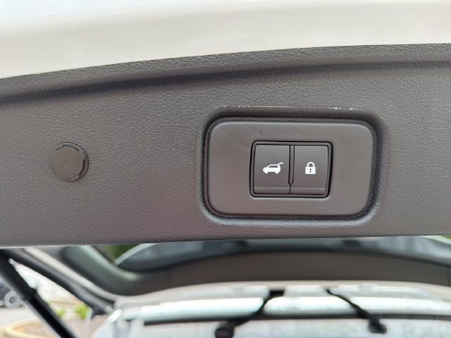 New 2026 Nissan Pathfinder Platinum w/ Lighting Package AWD/4WD image 22