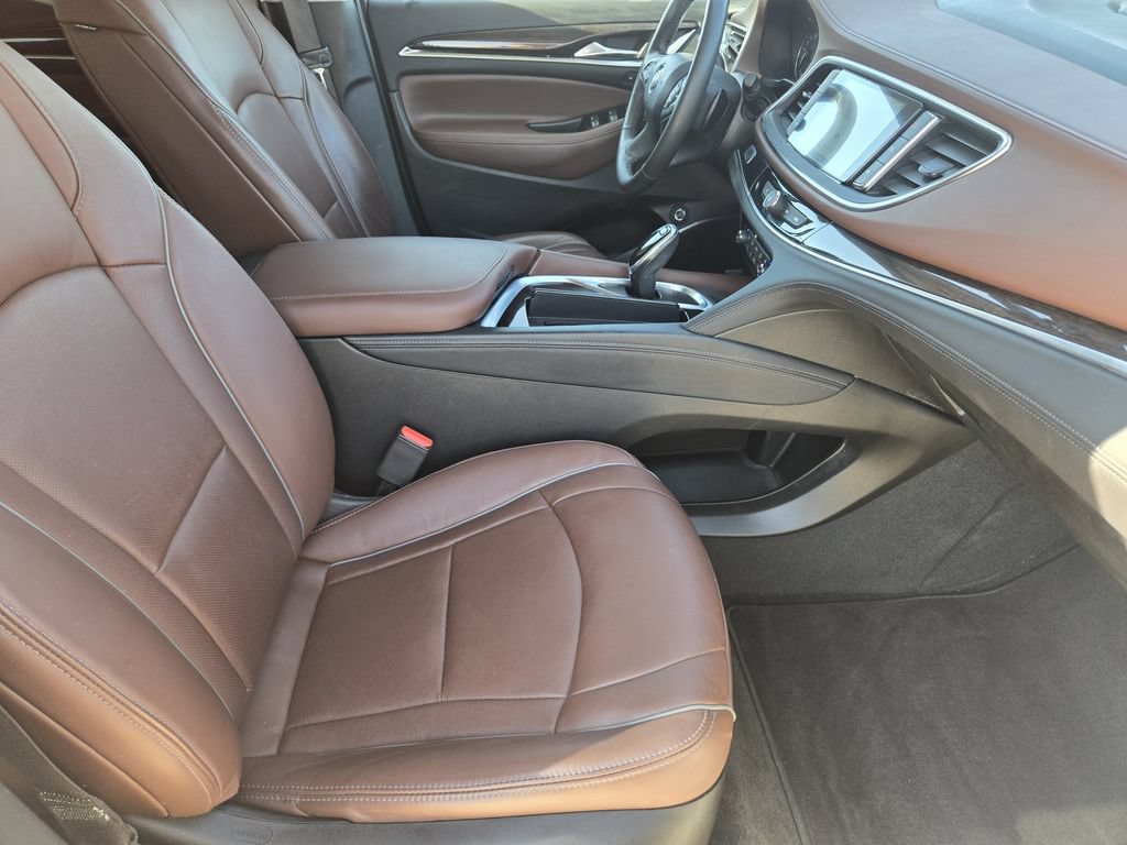 Used 2019 Buick Enclave Avenir w/ Avenir Technology Package FWD image 13