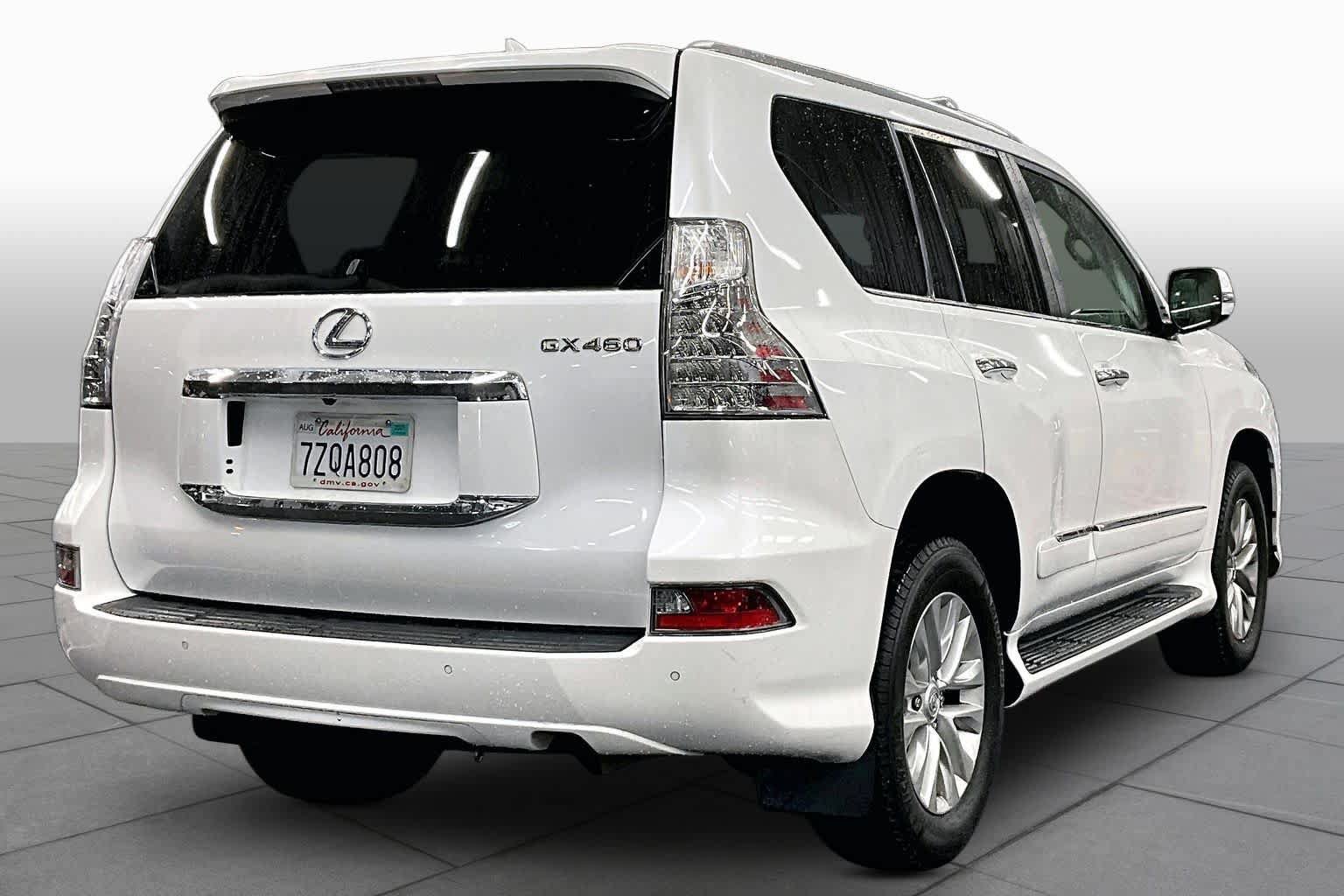 Used 2017 Lexus GX 460 Premium w/ Premium Package AWD/4WD image 12