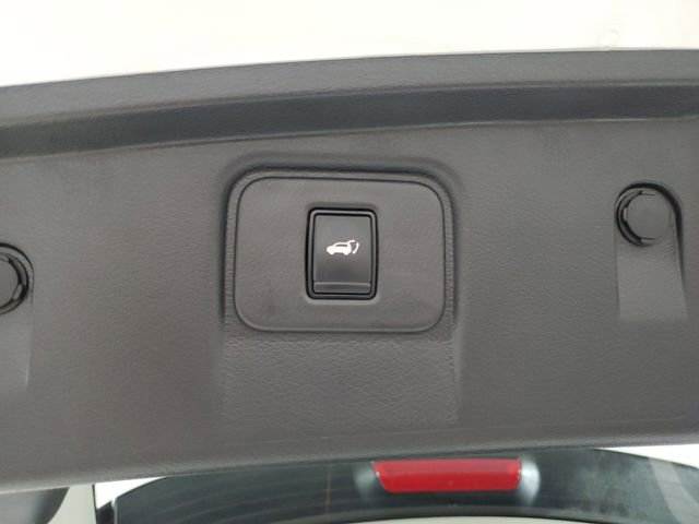 Used 2023 Nissan Murano Platinum w/ Cargo Package FWD image 9