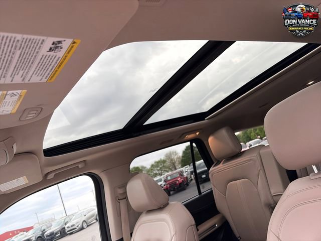 Used 2024 Ford Expedition Limited AWD/4WD image 21