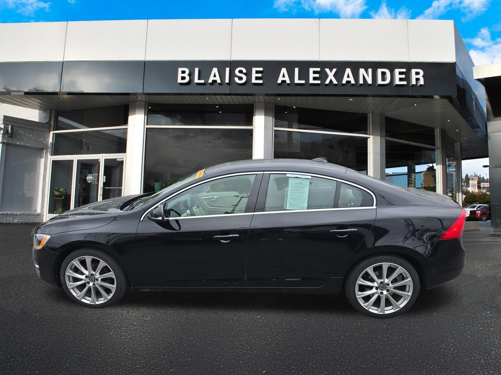 Used 2016 Volvo S60 T5 Inscription Platinum FWD image 7