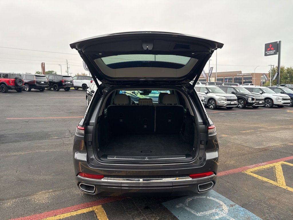 Used 2022 Jeep Grand Cherokee Overland w/ Luxury Tech Group IV image 8