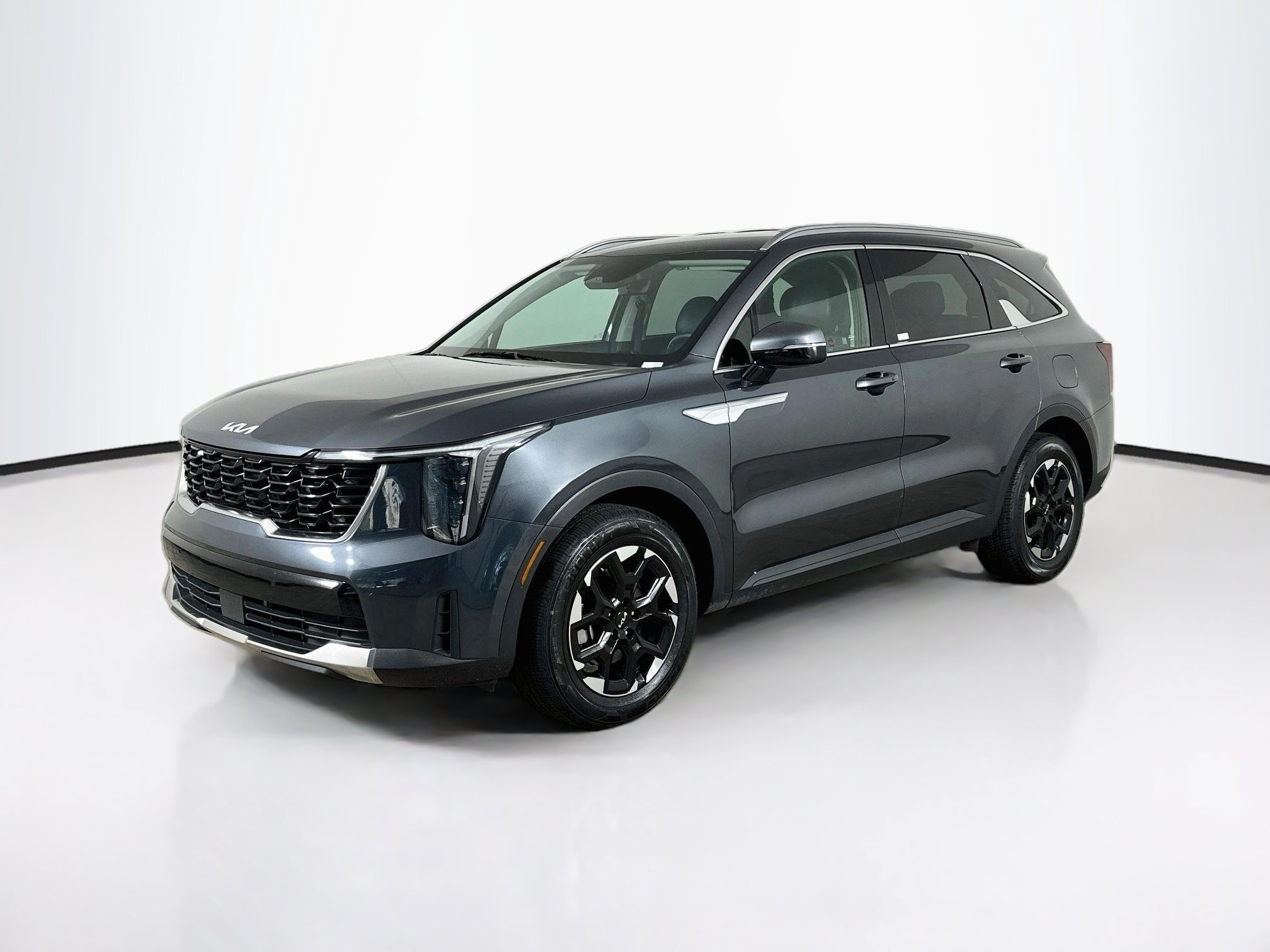 Used 2024 Kia Sorento S FWD image 3
