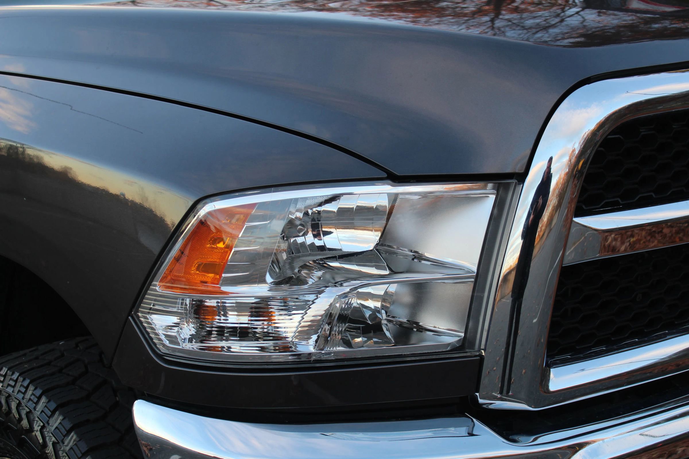 Used 2017 RAM 3500 Tradesman w/ Chrome Appearance Group image 33