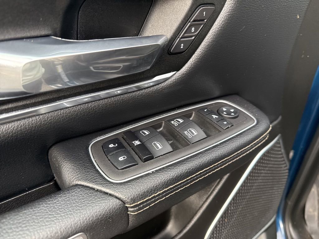 Used 2023 RAM 1500 Laramie image 12