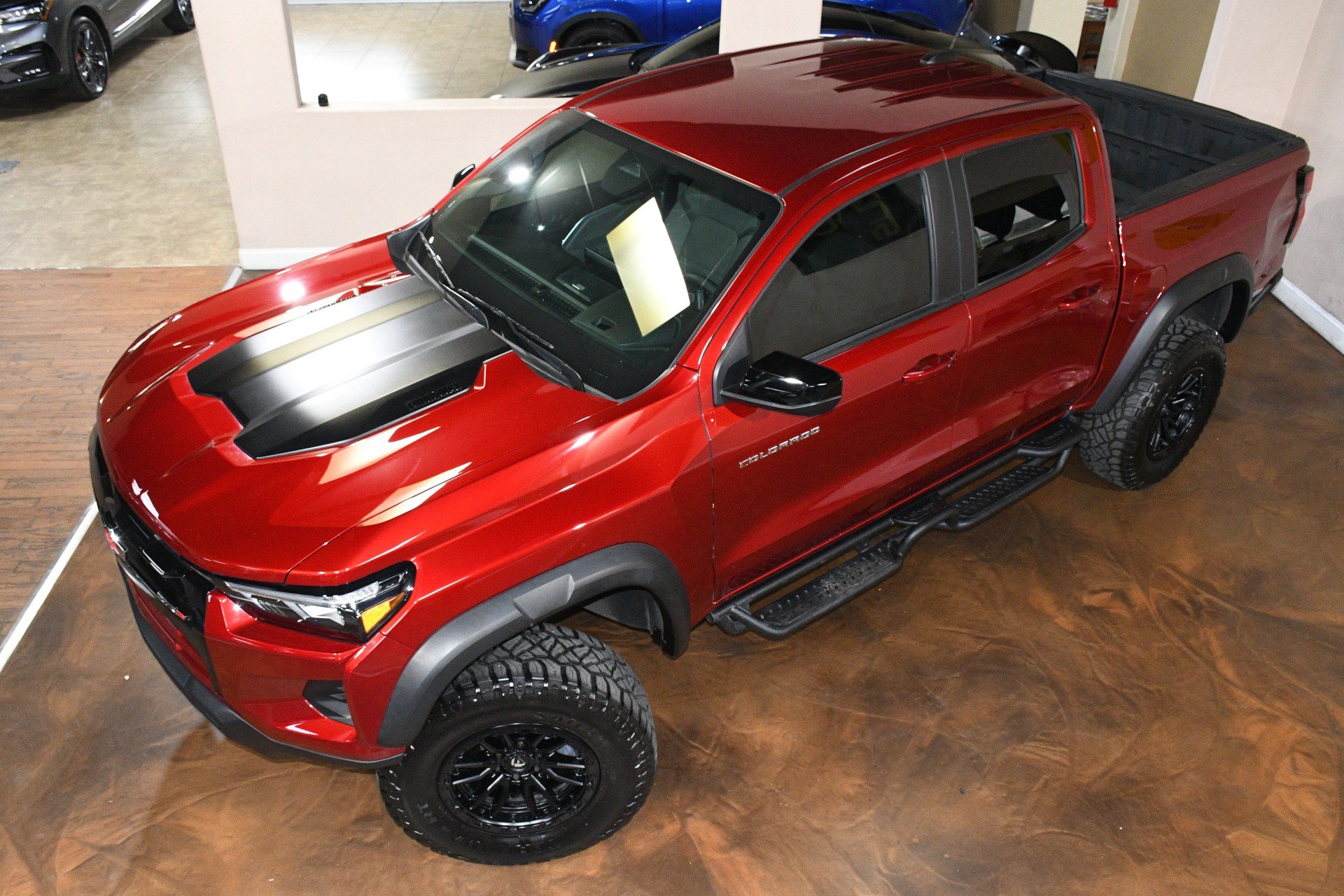 Used 2025 Chevrolet Colorado ZR2 w/ Technology Package AWD/4WD image 74