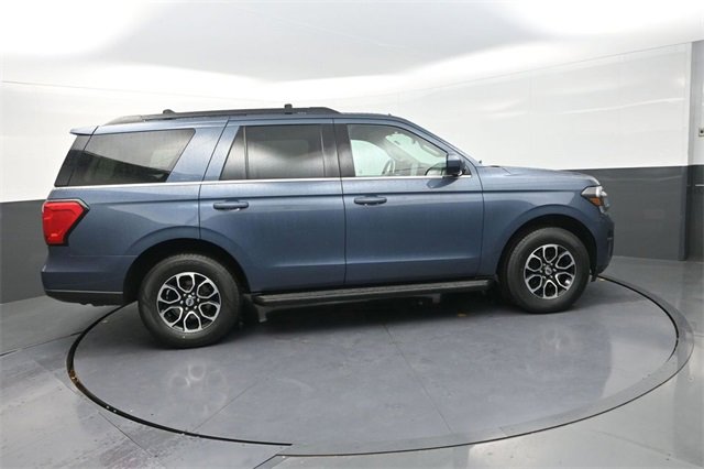 Used 2022 Ford Expedition XLT image 8