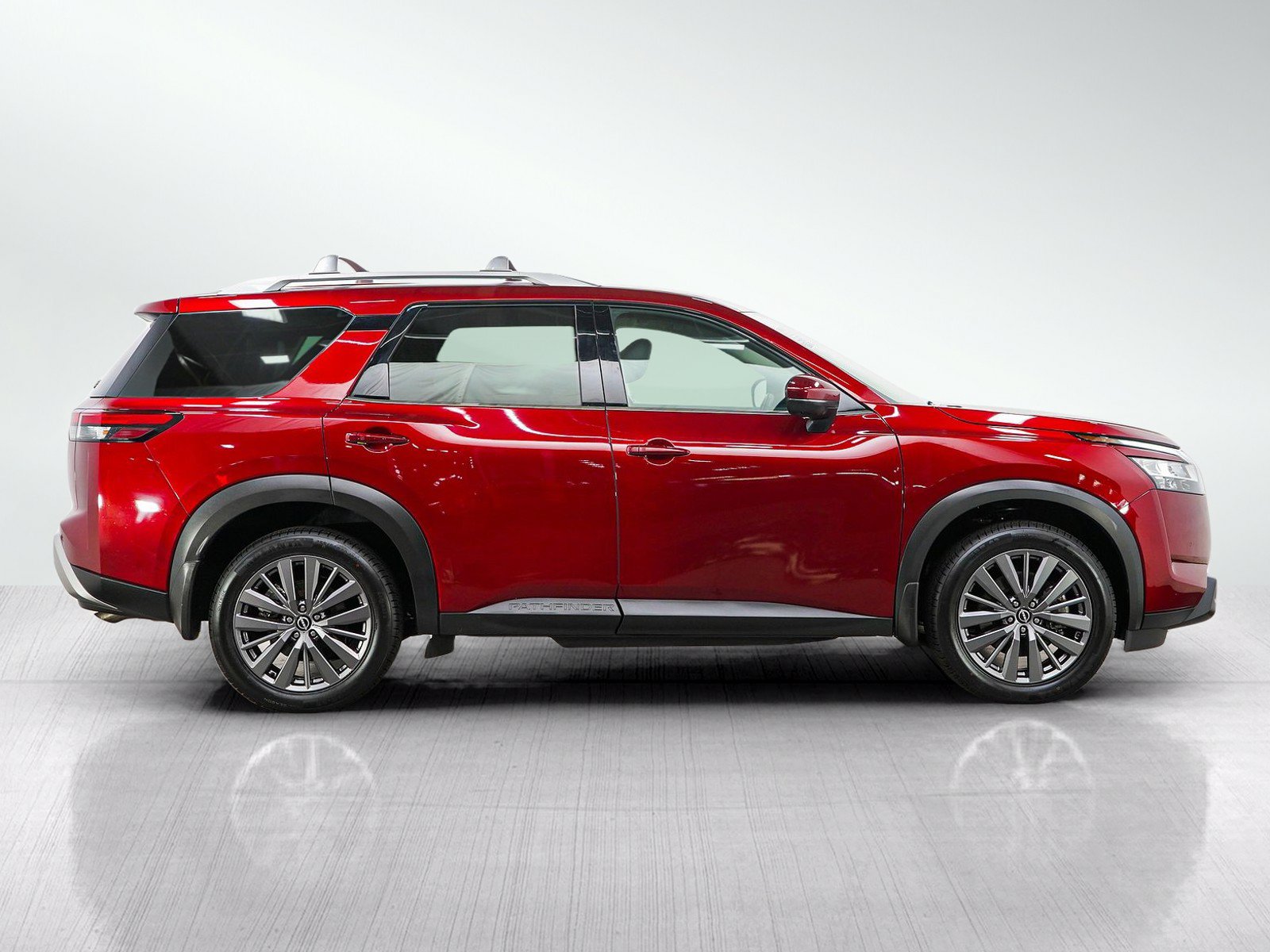 Used 2023 Nissan Pathfinder SL w/ SL Premium Package AWD/4WD image 6