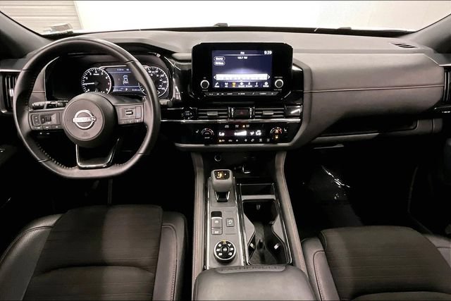 Used 2025 Nissan Pathfinder Rock Creek AWD/4WD image 17