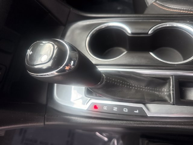 Used 2018 Chevrolet Equinox Premier FWD image 19