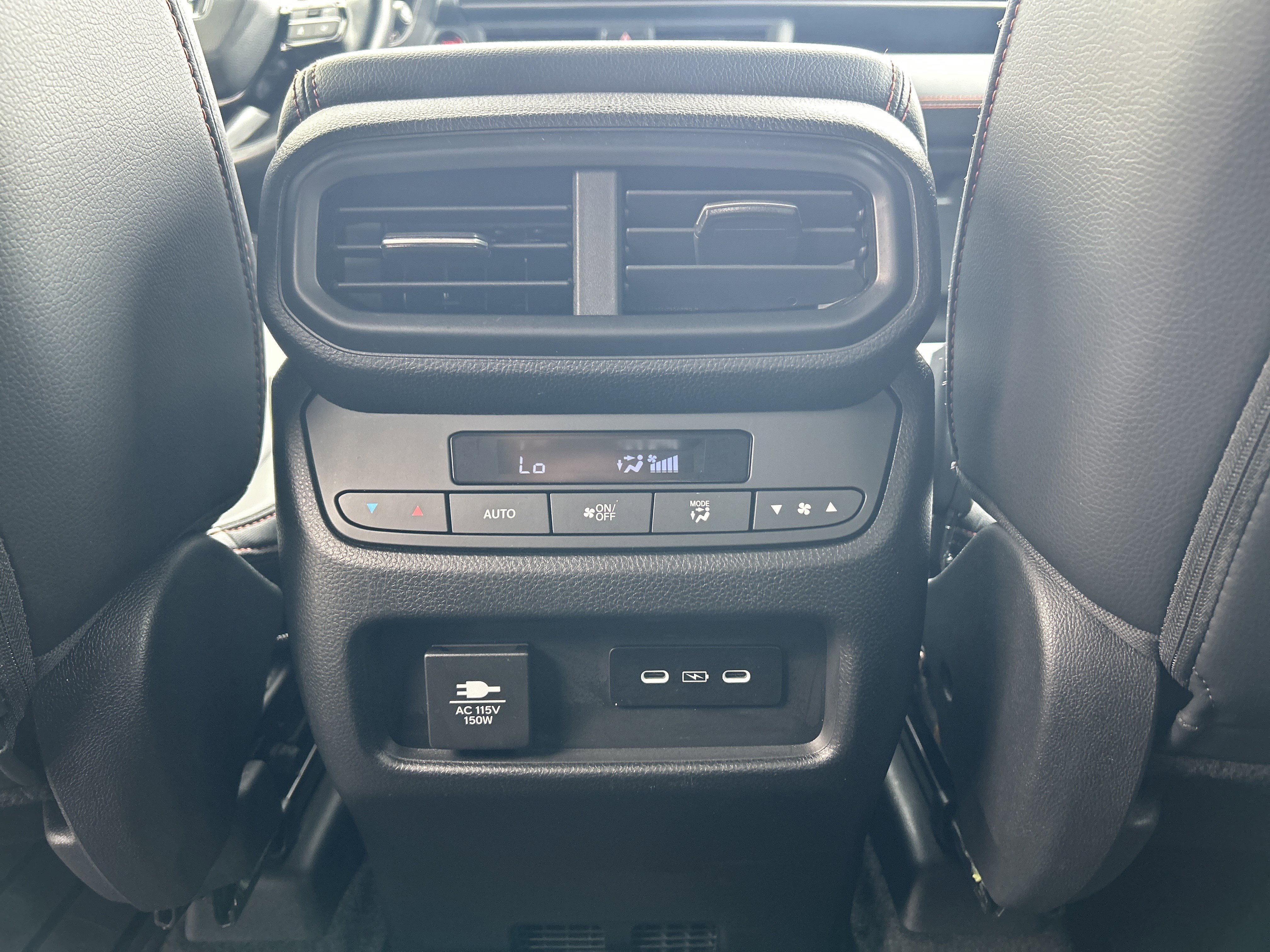 Certified 2025 Honda Pilot TrailSport image 28