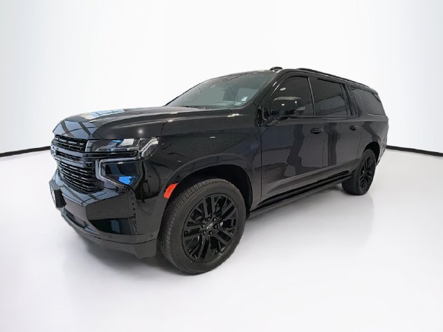 Certified 2024 Chevrolet Suburban High Country w/ Advanced Technology Package AWD/4WD image 3