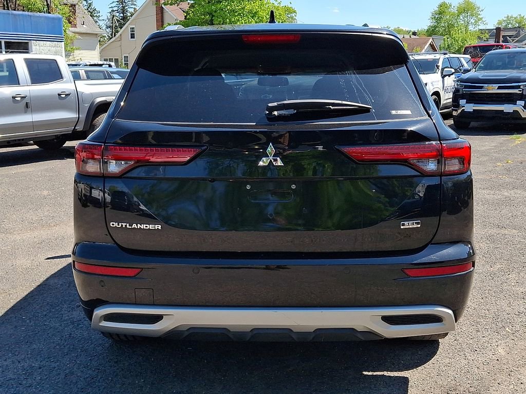 Used 2022 Mitsubishi Outlander SEL AWD/4WD image 6