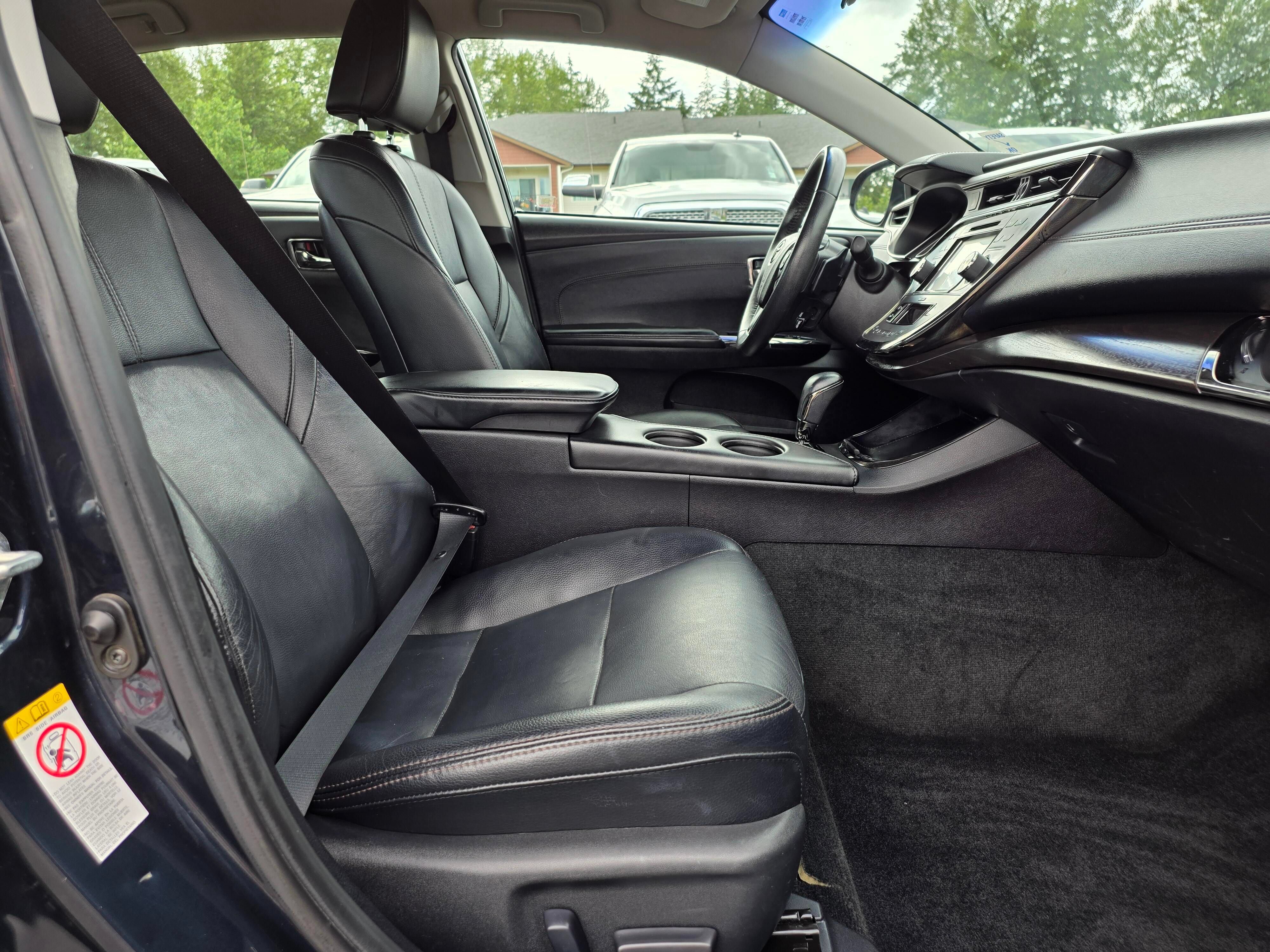 Used 2018 Toyota Avalon XLE FWD image 26