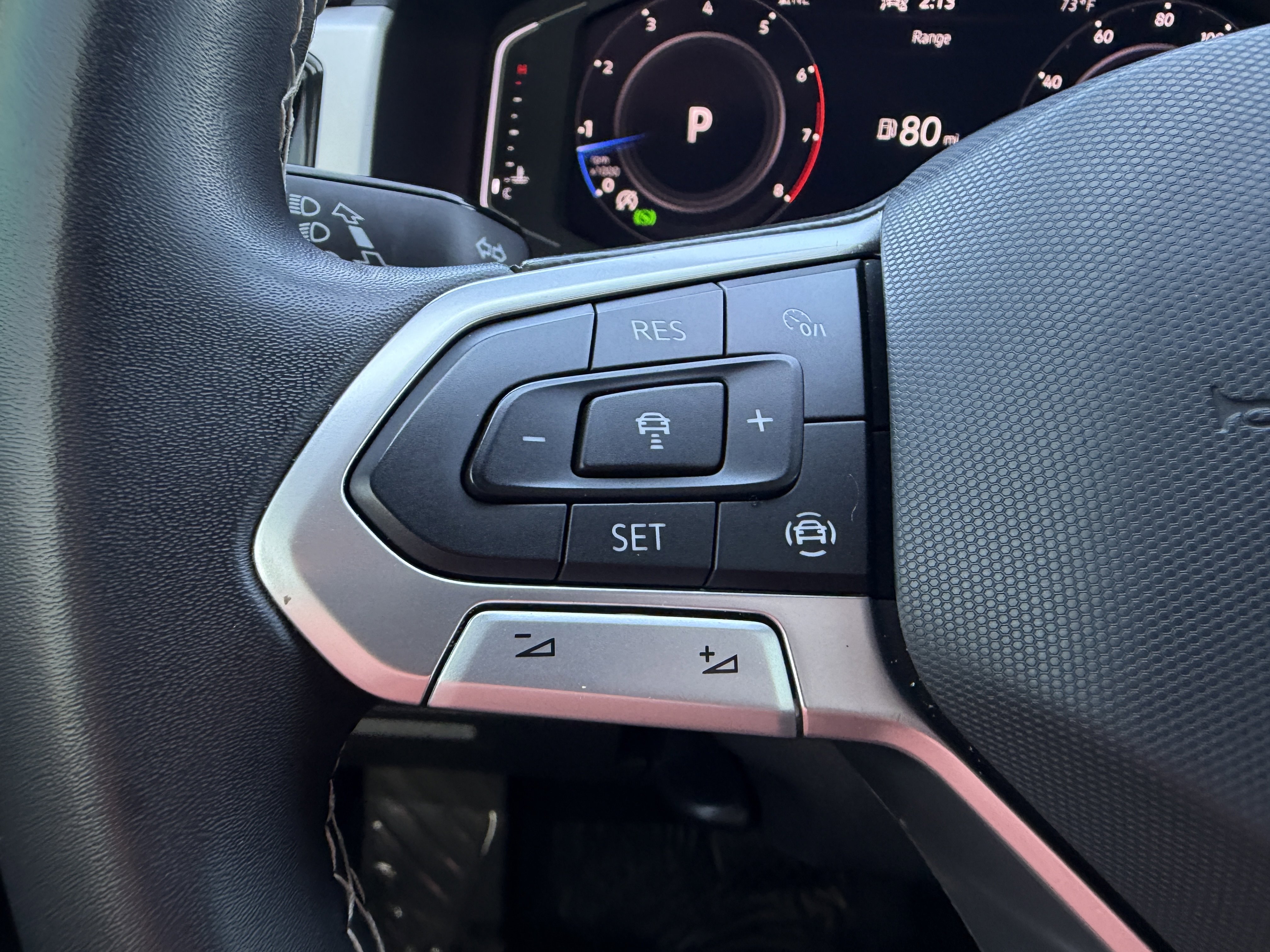 Certified 2023 Volkswagen Atlas Cross Sport SE w/ Panoramic Sunroof Package image 26