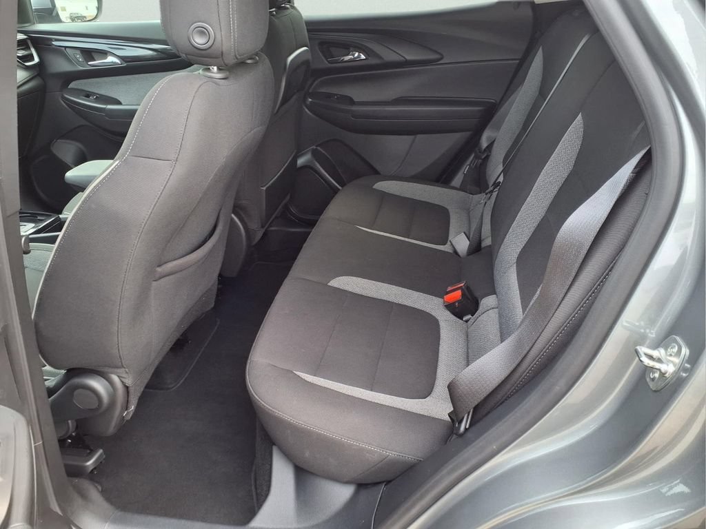 Used 2025 Chevrolet TrailBlazer LT FWD image 23