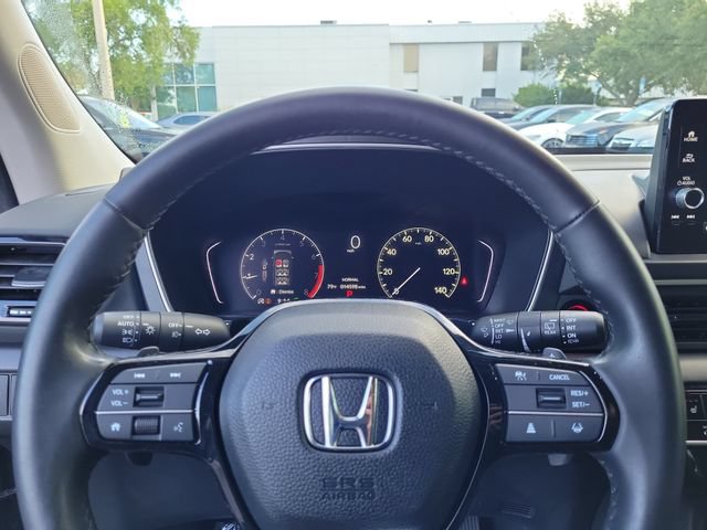 Used 2025 Honda Pilot EX-L image 24