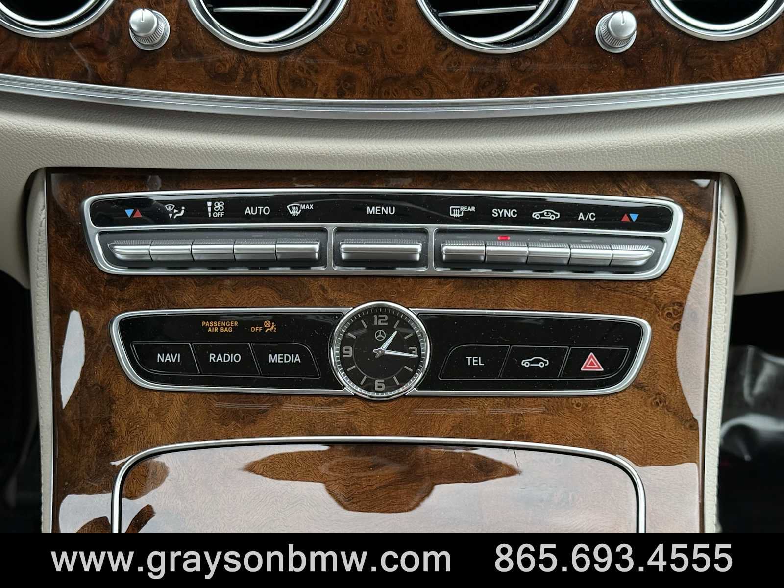 Used 2019 Mercedes-Benz E 300 4MATIC w/ Premium 1 Package image 21