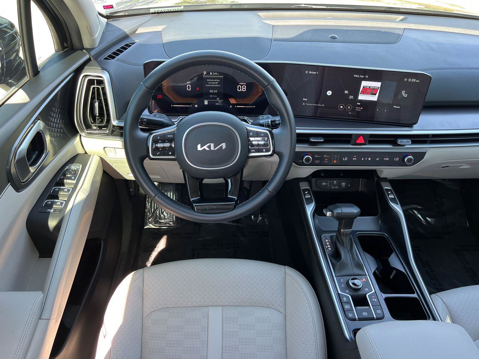 Used 2025 Kia Sorento S w/ Panoramic Sunroof Package image 22