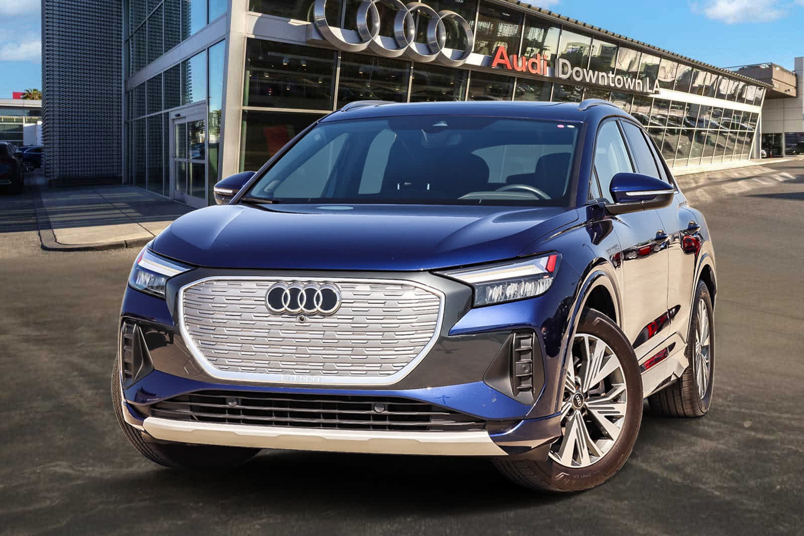 Used 2023 Audi Q4 e-tron Premium Plus w/ Premium Plus RWD image 1