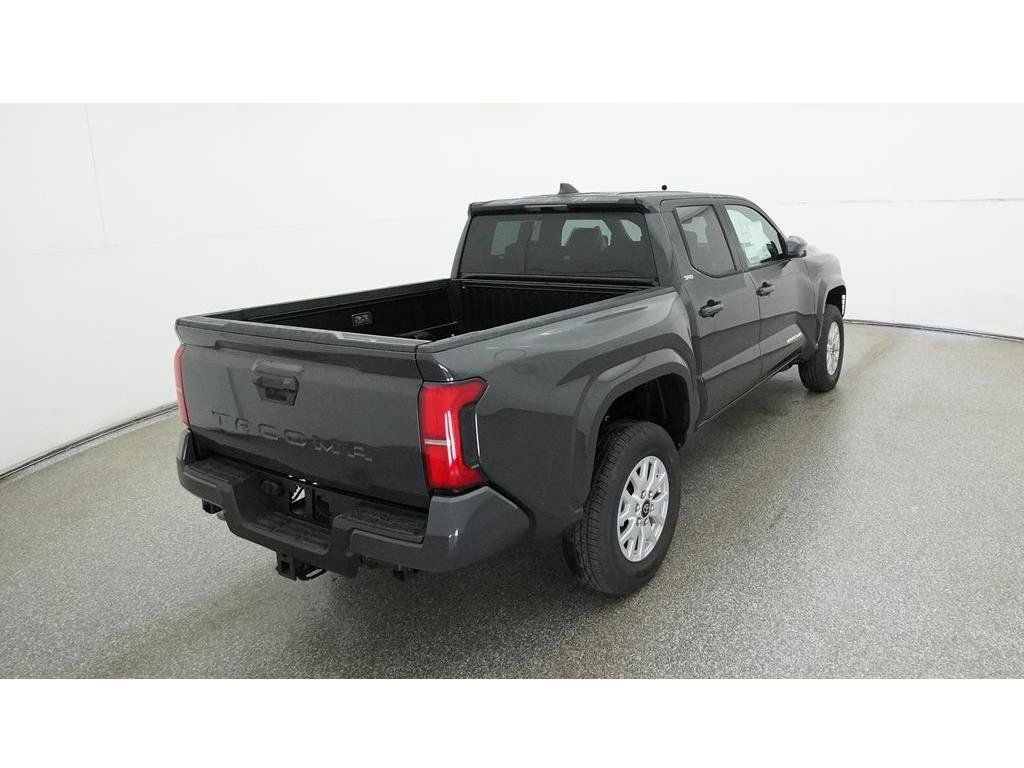 Used 2025 Toyota Tacoma SR5 RWD image 10