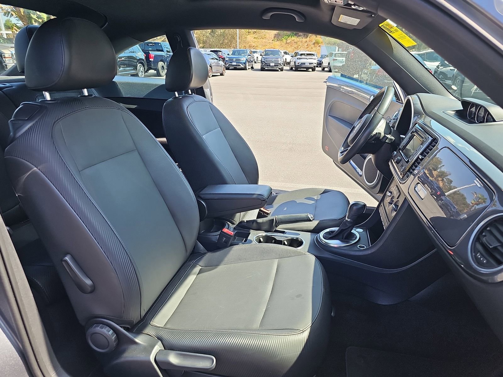 Used 2015 Volkswagen Beetle TDI image 13