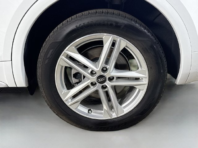Used 2021 Audi Q5 e Premium Plus w/ Premium Plus Package AWD/4WD image 36