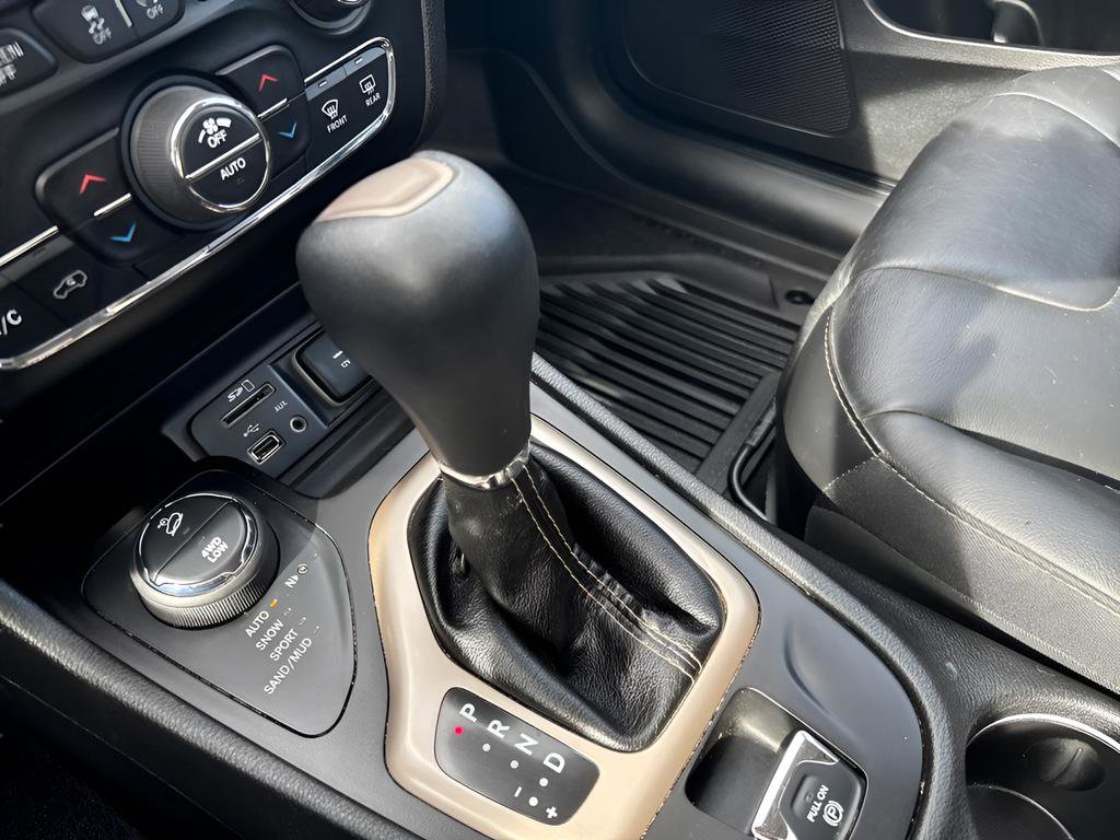 Used 2018 Jeep Cherokee Limited w/ High Altitude Package image 17