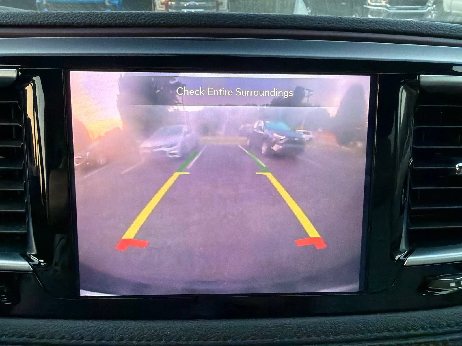 Used 2020 Chrysler Pacifica Limited FWD image 20