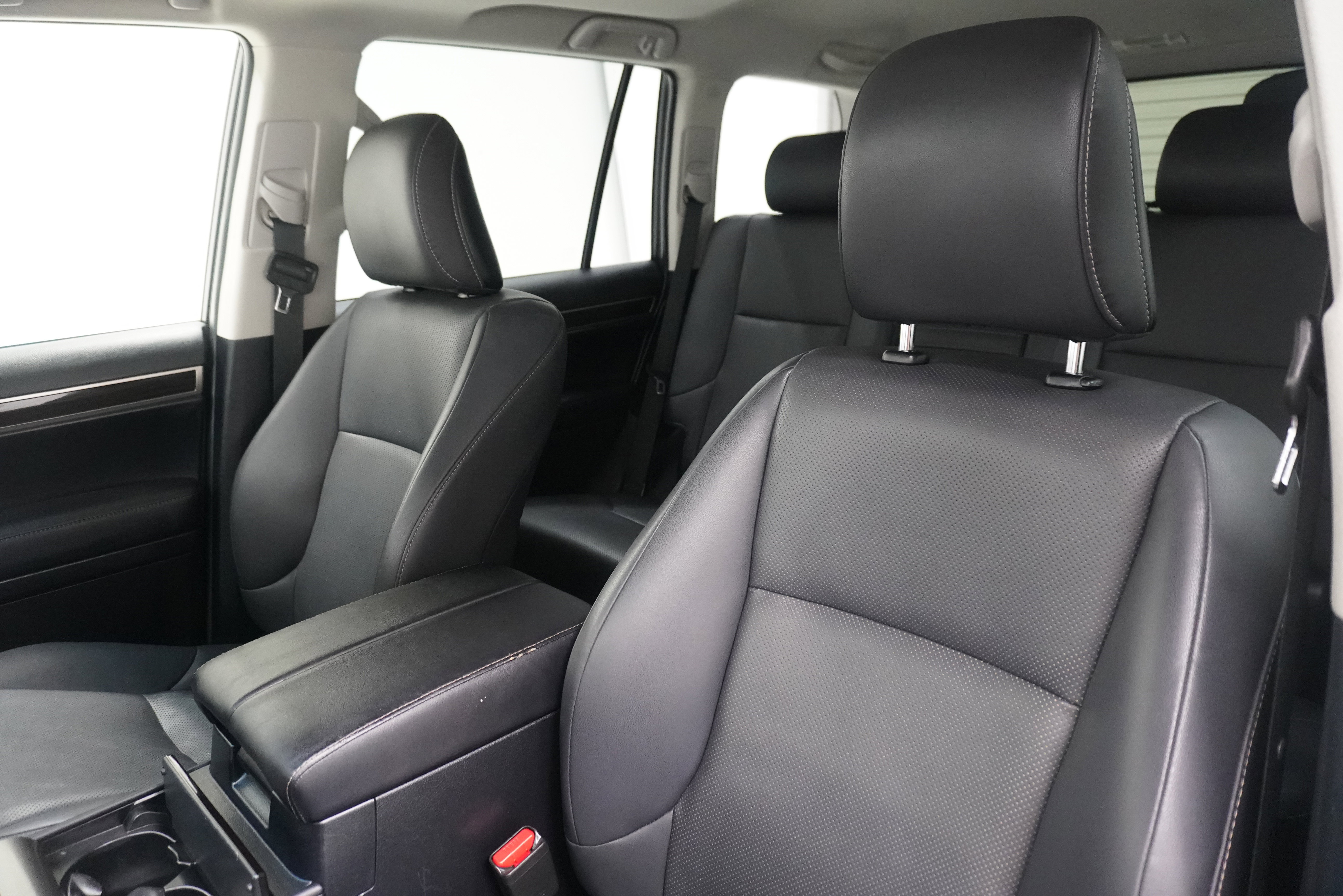 Used 2014 Lexus GX 460 AWD/4WD image 11