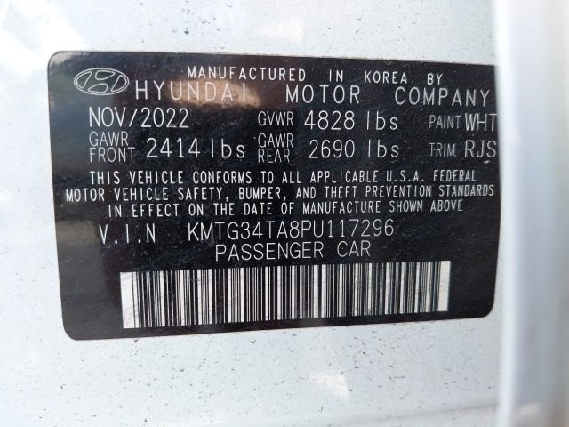 Used 2023 Genesis G70 2.0T image 6