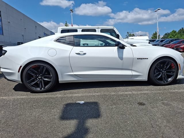Used 2022 Chevrolet Camaro LT w/ Redline Edition RWD image 4