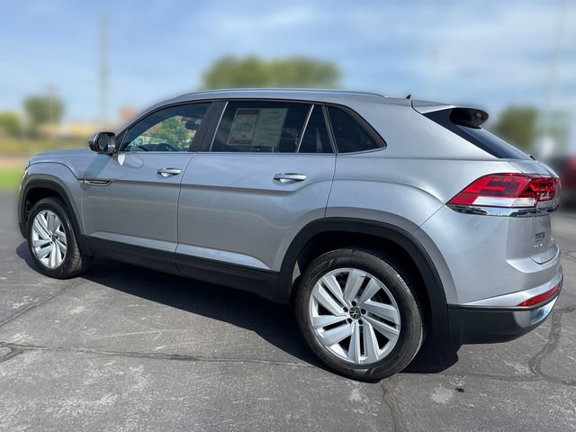 Used 2023 Volkswagen Atlas Cross Sport SE AWD/4WD image 3