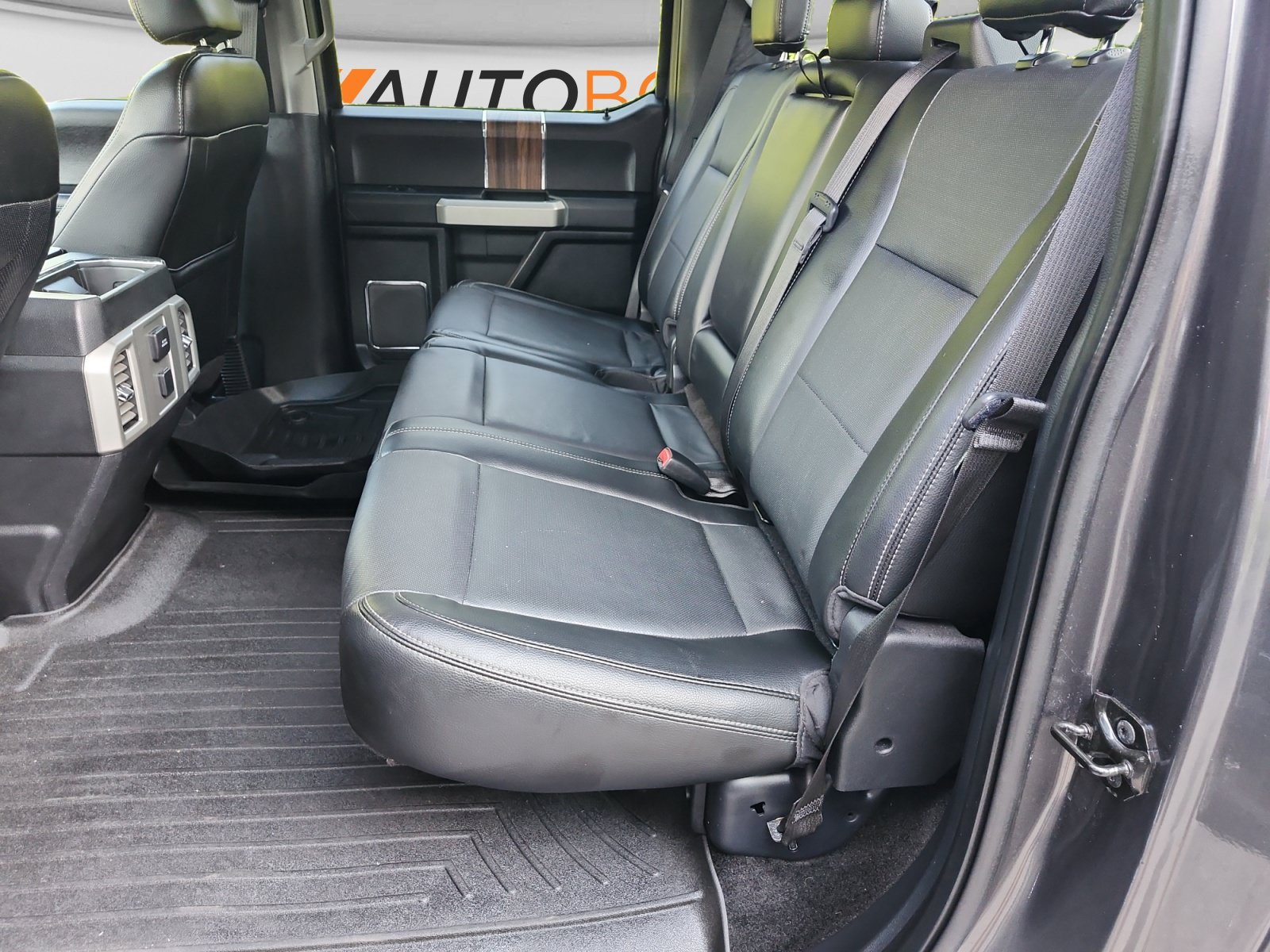 Used 2015 Ford F150 Lariat AWD/4WD image 14