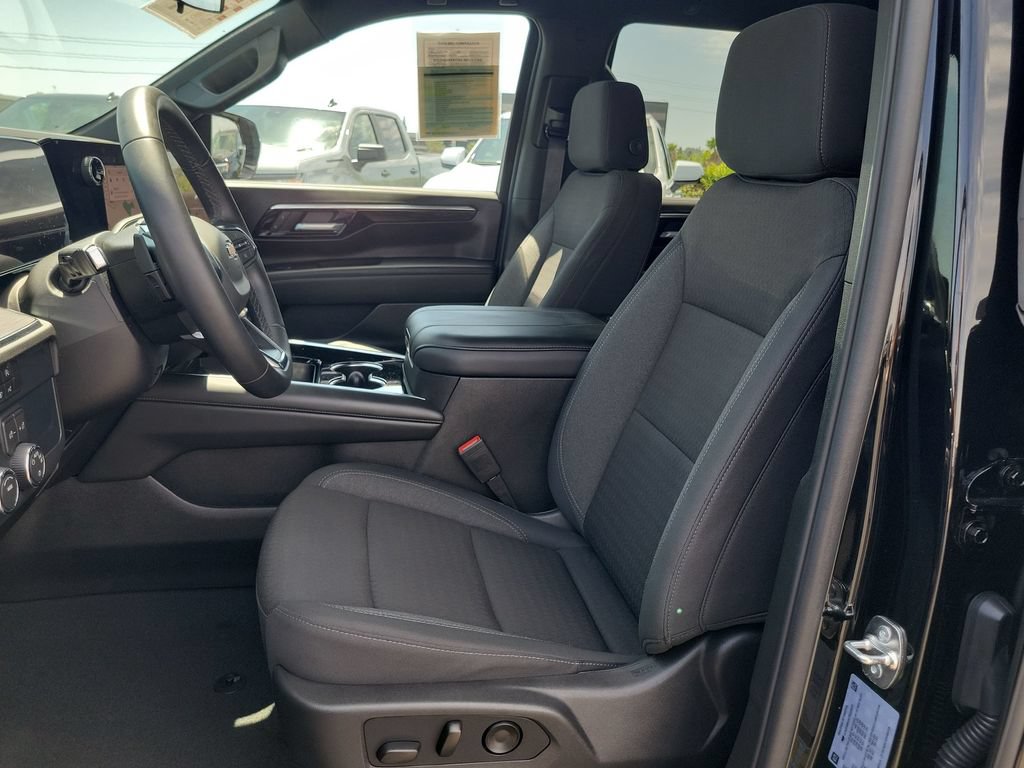 Used 2026 Chevrolet Tahoe LS RWD image 19