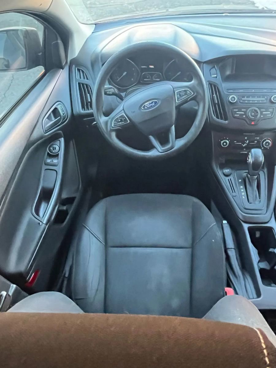 Used 2018 Ford Focus S image 27