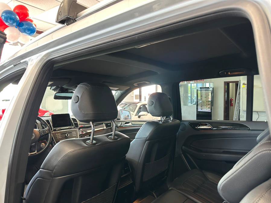 Used 2017 Mercedes-Benz GLS 450 4MATIC image 27