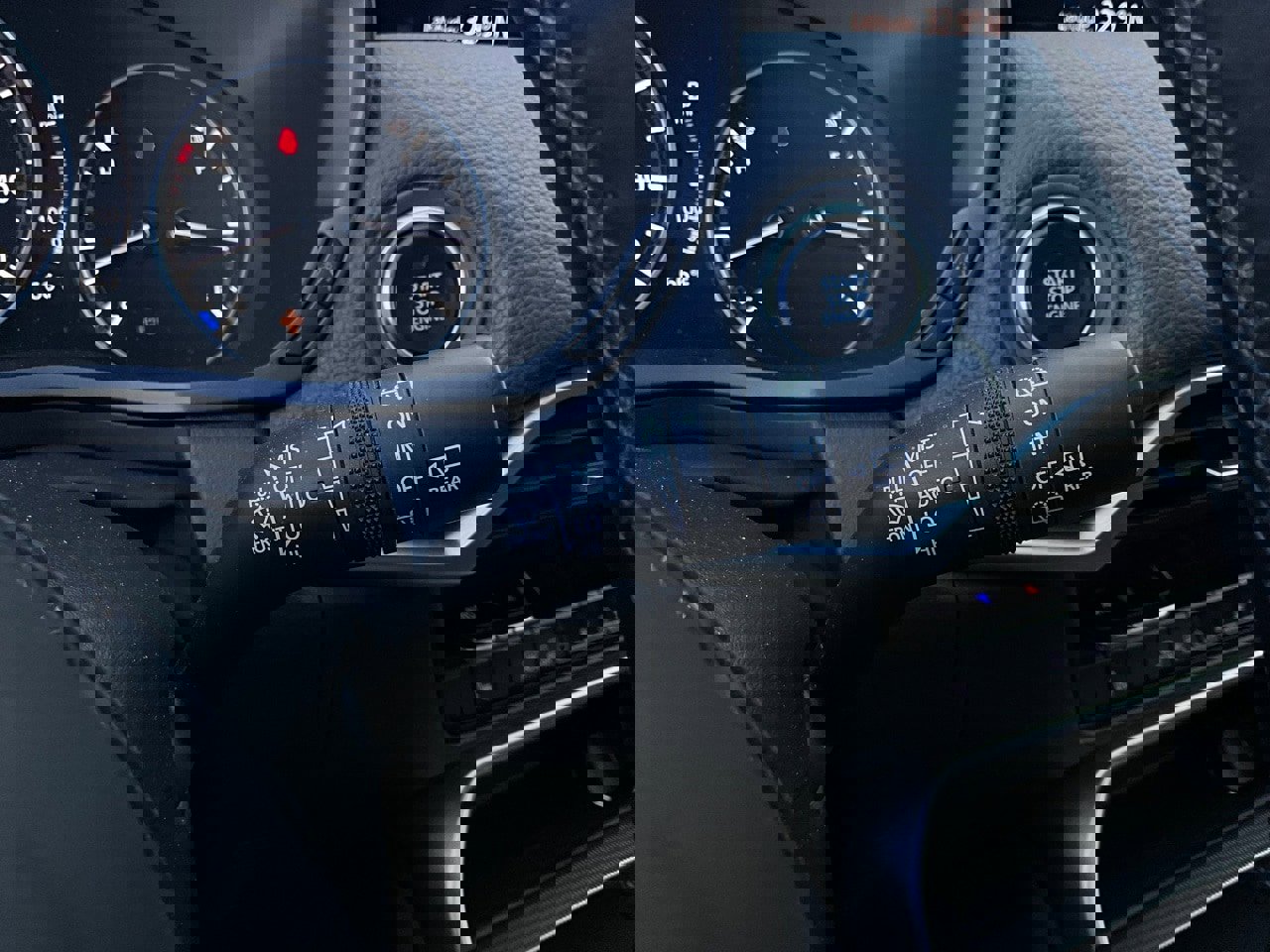 Used 2025 MAZDA CX-70 3.3 Turbo w/ Preferred Package image 37