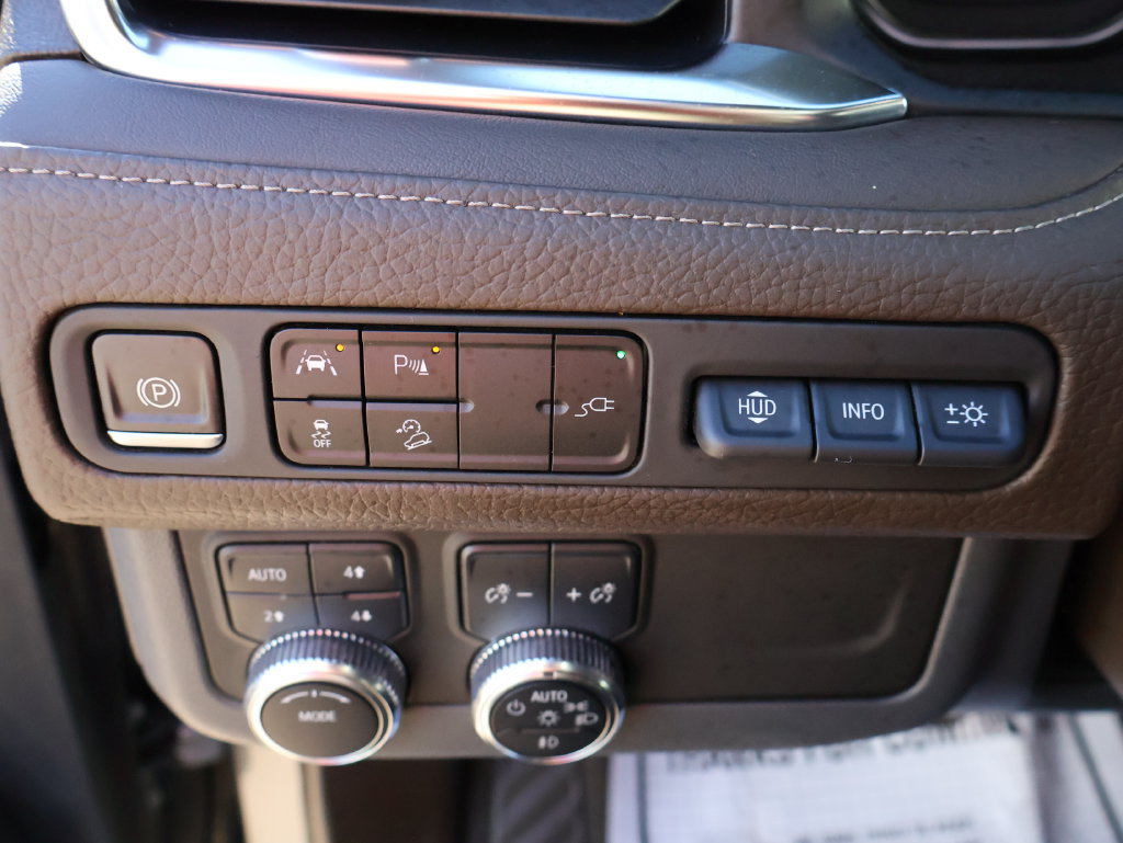Used 2021 GMC Yukon Denali AWD/4WD image 37