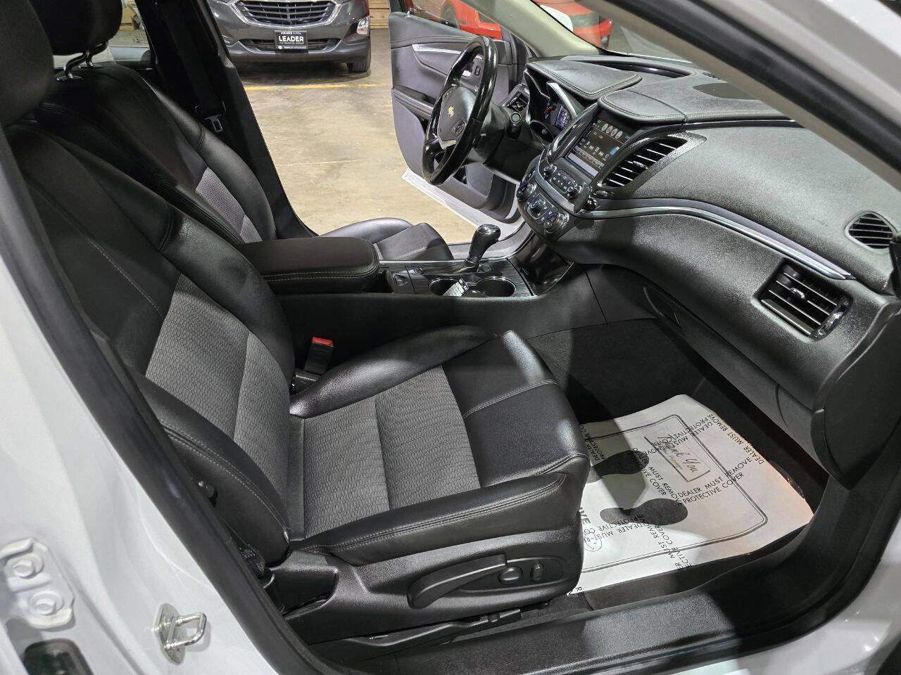 Used 2019 Chevrolet Impala LT image 32