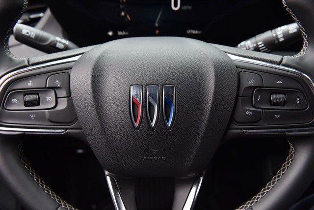 Used 2025 Buick Encore GX Preferred image 19
