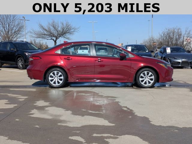 Used 2025 Toyota Corolla LE image 4