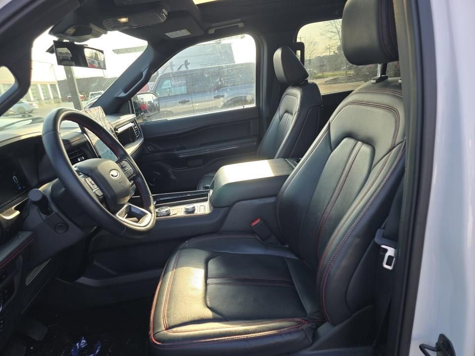 Used 2022 Ford Expedition Max Limited image 6