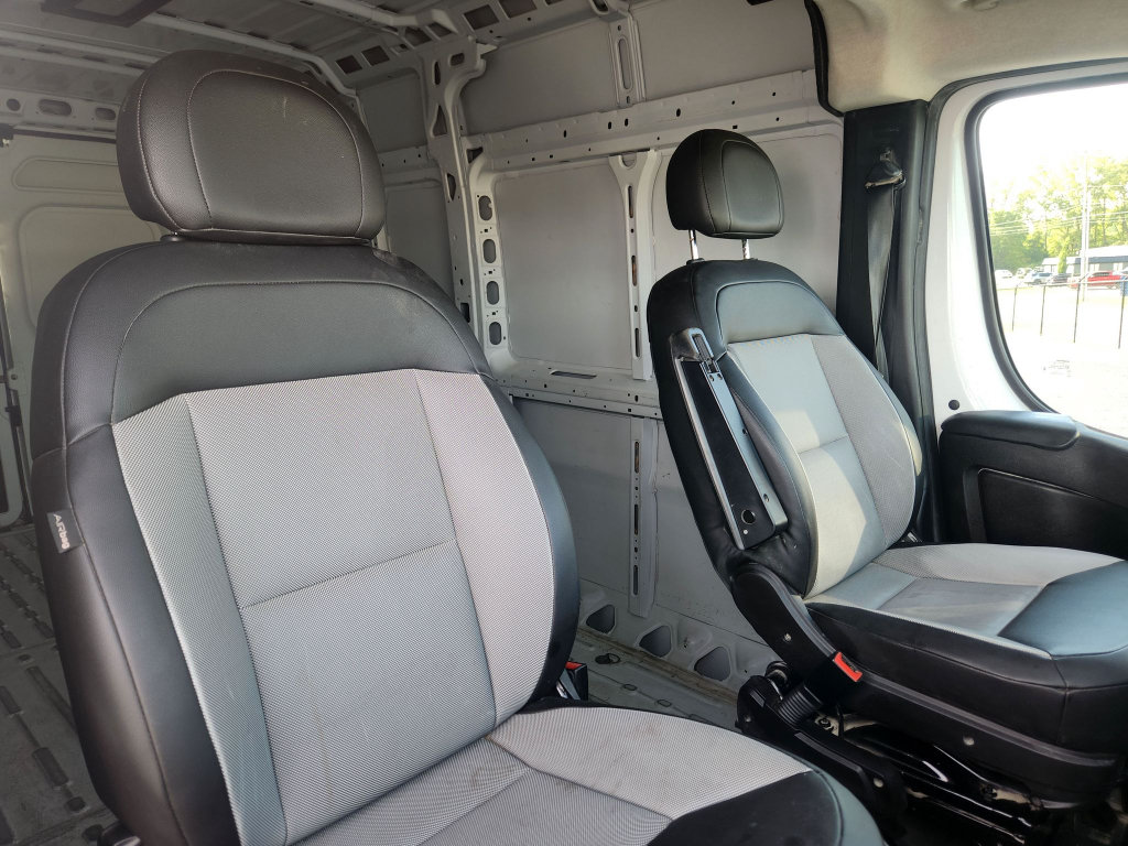 Used 2025 RAM ProMaster 2500 w/ Convenience Group FWD image 45