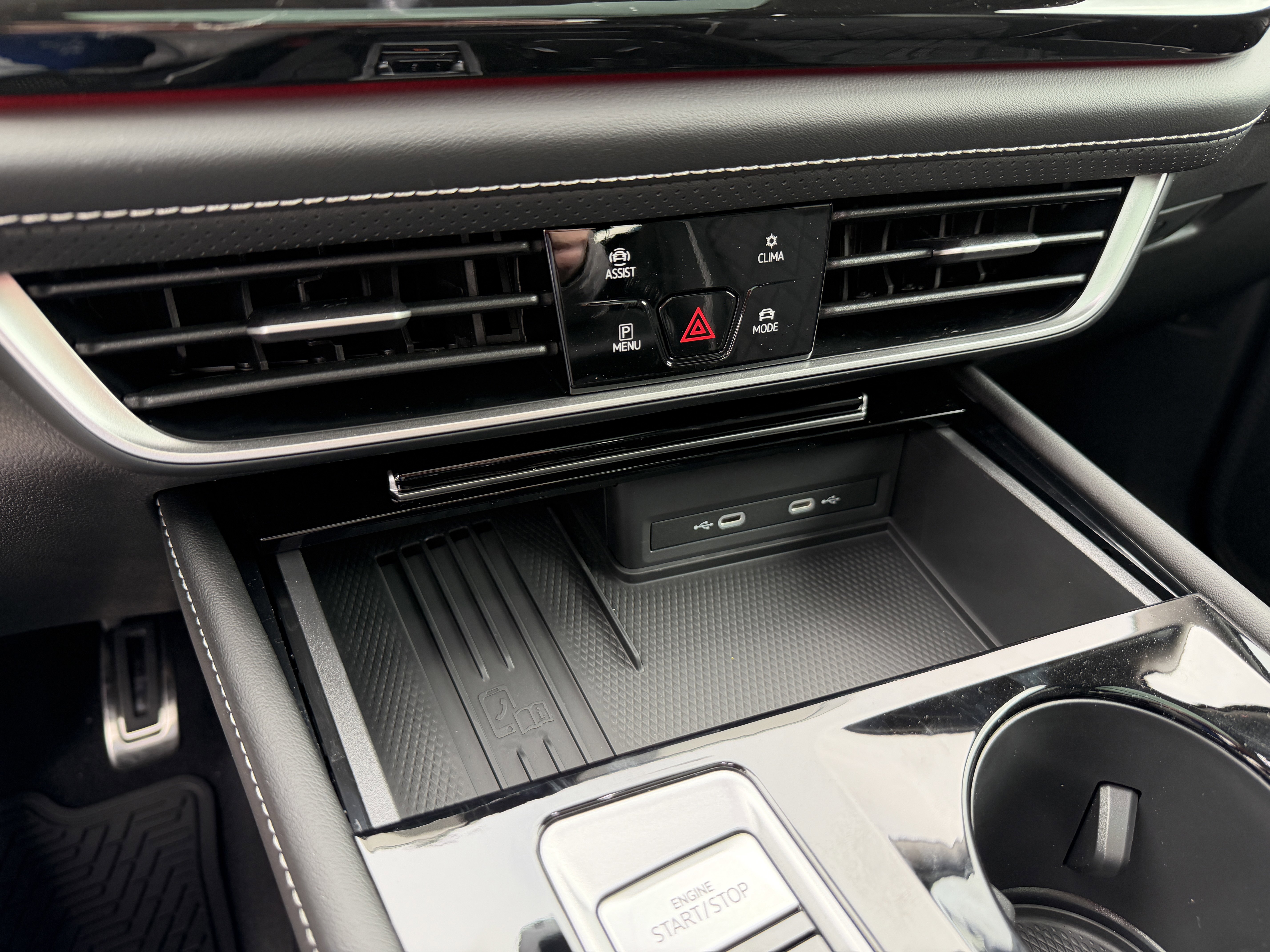 New 2026 Volkswagen Atlas SEL Premium R-Line image 21