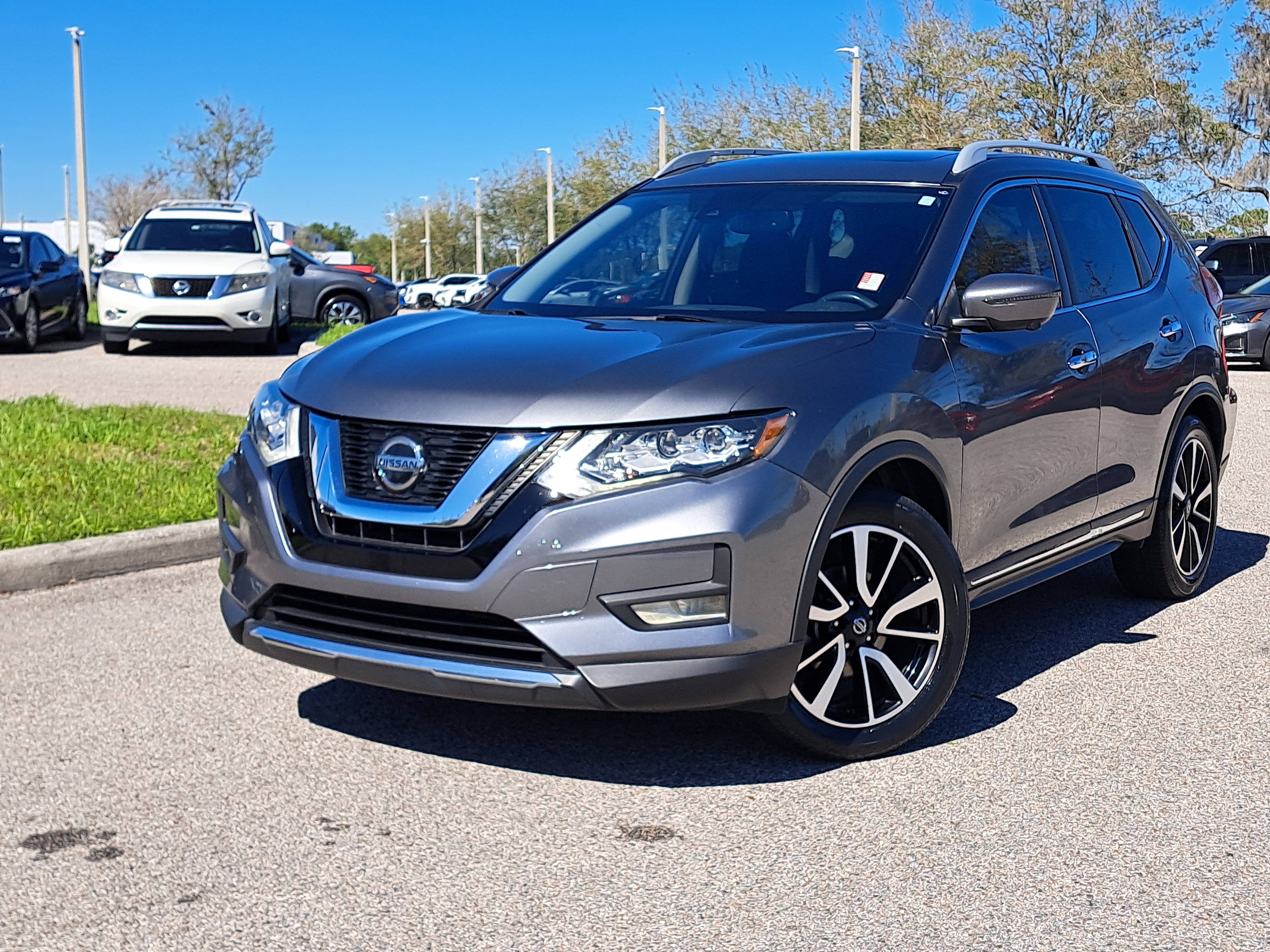 Certified 2020 Nissan Rogue SL w/ Premium Package image 34