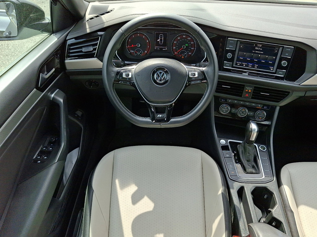 Used 2020 Volkswagen Jetta R-Line FWD image 18